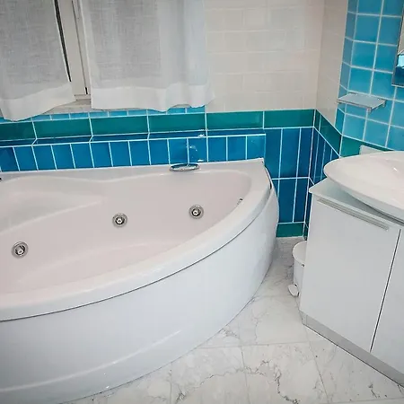 Diana וילה סרזאנה